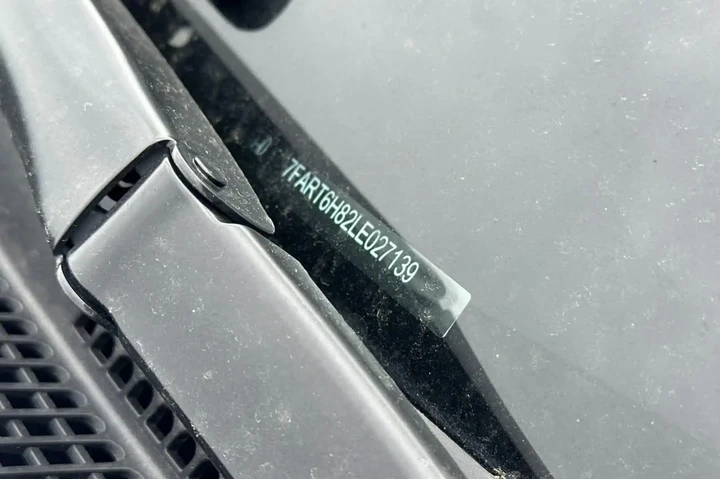 $29981 : Honda CR-V Hybrid 2020 AWD E image 2