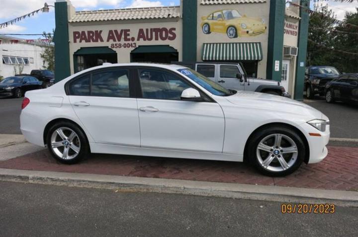 $13995 : 2015 BMW 3 Series 320i xDrive image 3