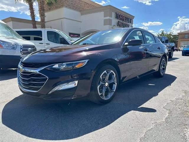 $18995 : Pre-Owned 2021 Malibu LT Seda image 2