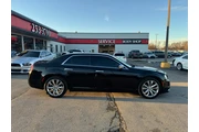 2019 300 Limited RWD en Lexington