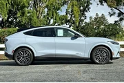 $39992 : Ford Mustang Mach-E 2025 AWD thumbnail