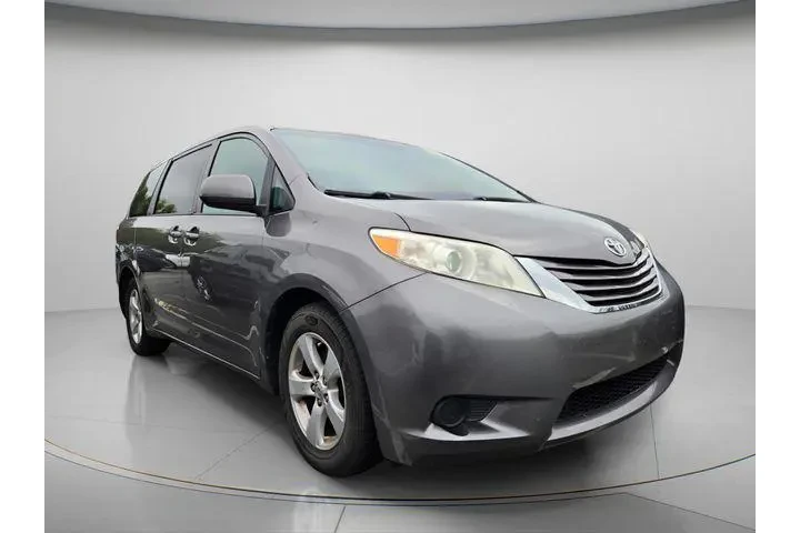 $17991 : Toyota Sienna 2016 LE 7-Pass image 4