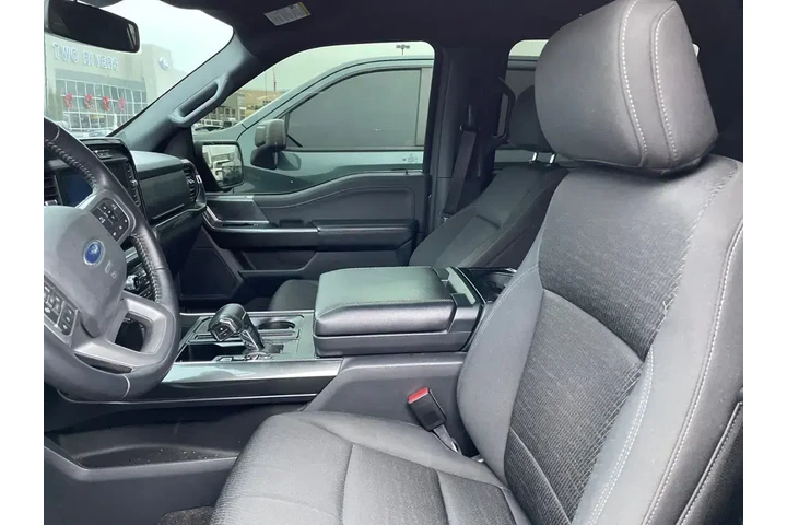 $35288 : Ford F-150 2021 4x4 XL 4dr S image 3