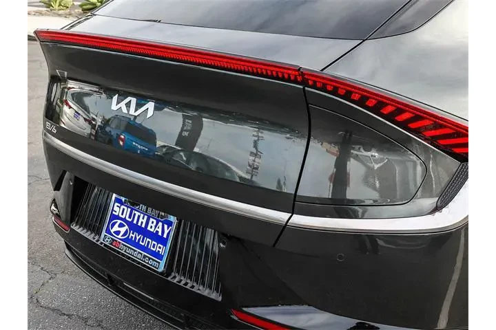 $22998 : Kia EV6 2023 Wind 4dr Crosso image 7