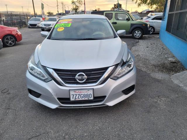 $11999 : 2016 Altima 2.5 S image 4