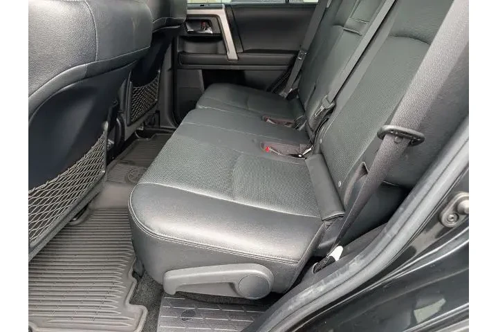 $22243 : GMC Yukon 2017 4x4 Denali 4d image 10