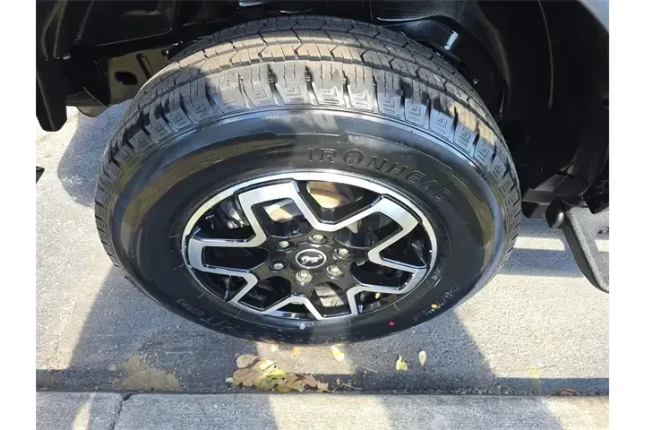 $36990 : Ford Bronco 2023 4x4 Base 4d image 5