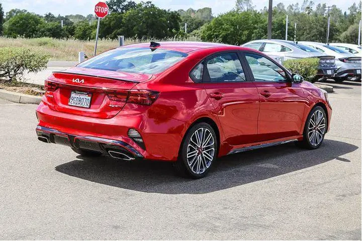 $21992 : Kia Forte 2023 GT 4dr Sedan image 5