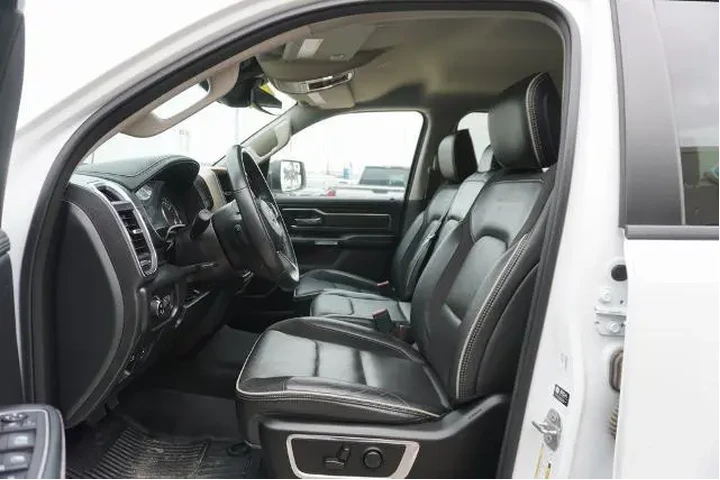 $30988 : Ram 1500 2022 4x4 Laramie 4d image 7