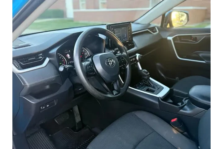 $23999 : 2021 TOYOTA RAV4 image 10