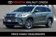 Toyota Highlander 2019 XLE 4