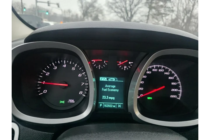 $5900 : 2016 Equinox LS AWD image 1