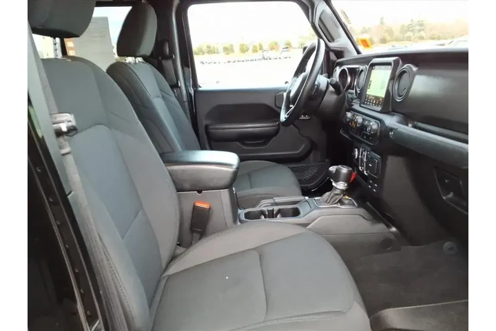 $26300 : Jeep Gladiator 2021 4x4 Spor image 10