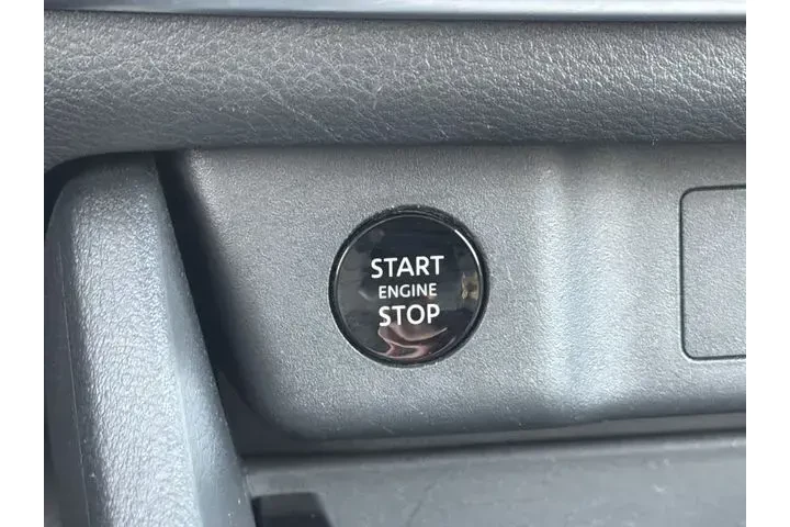 $21049 : Nissan Rogue 2025 SV 4dr Cro image 9