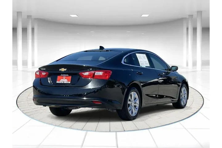 $16395 : Chevrolet Malibu 2023 LT 4dr image 4