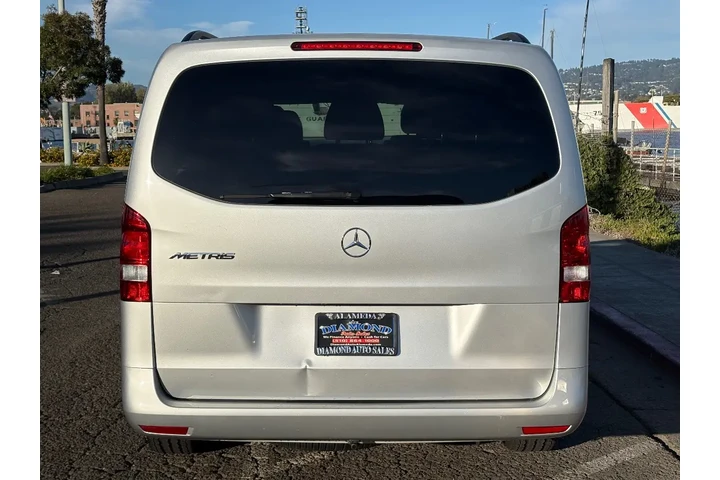 $22988 : 2016 Metris Passenger Van RWD image 7