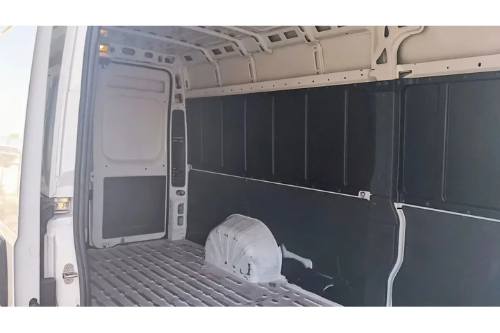 $35995 : 2023 RAM PROMASTER CARGO VAN image 4