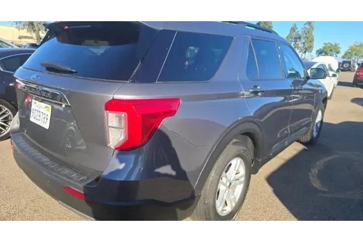 $29950 : Ford Explorer 2022 XLT 4dr S image 4