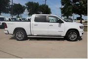 $30993 : Ram 1500 2022 4x2 Laramie 4d thumbnail