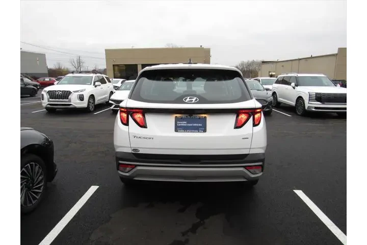 $25288 : Hyundai TUCSON 2025 AWD SE 4 image 5