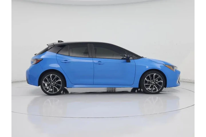 $22998 : Toyota Corolla Hatchback 202 image 7
