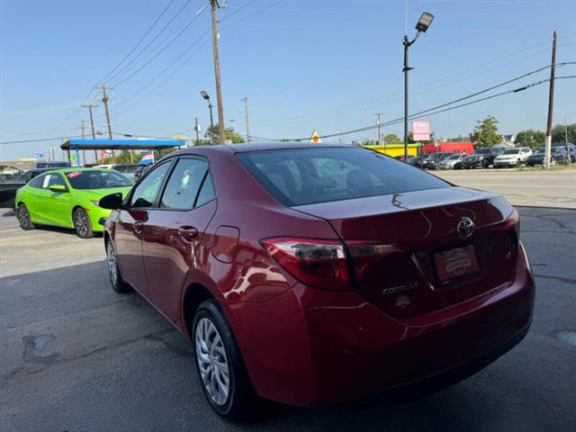 $14999 : 2018 Corolla LE image 8