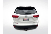 $24597 : Toyota Highlander 2017 AWD X thumbnail