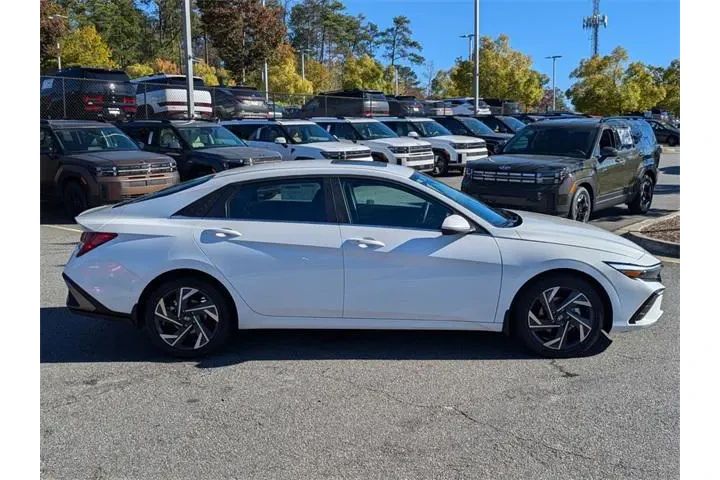 $23637 : Hyundai ELANTRA 2025 SEL Con image 8