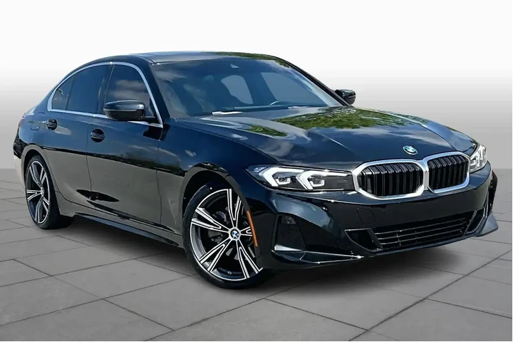 $34955 : BMW 3 Series 2024 330i 4dr S image 2