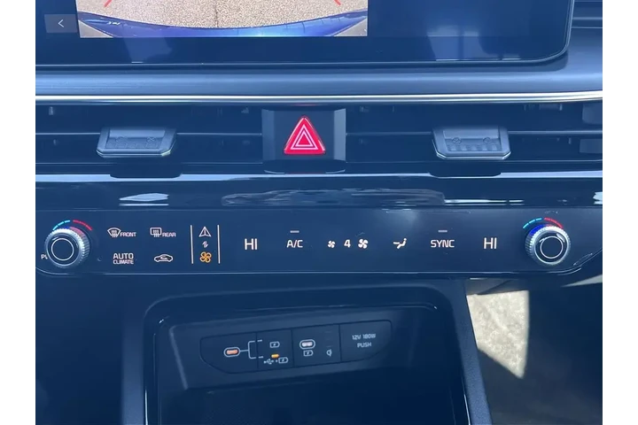 $28749 : Kia K5 2025 GT-Line 4dr Seda image 6