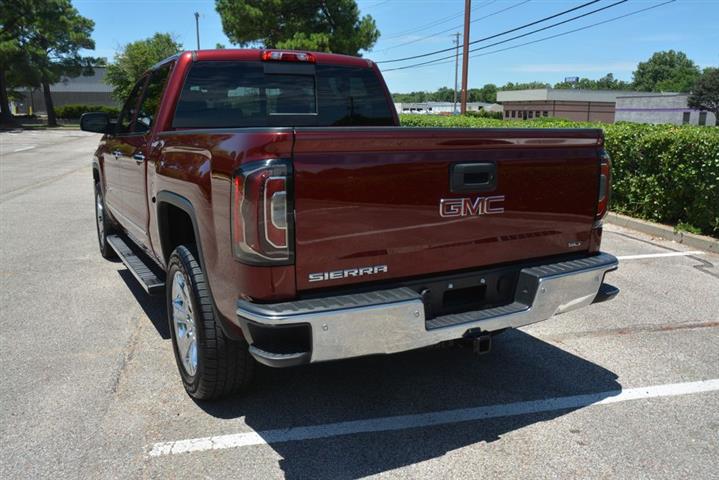 2017 GMC Sierra 1500 SLT image 9