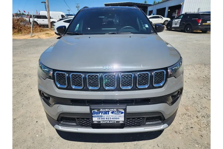 $18995 : Jeep Compass 2023 4x4 Limite image 9