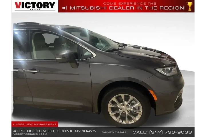 $20028 : Chrysler Pacifica 2021 AWD T image 9