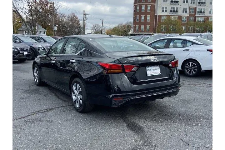 $18989 : Nissan Altima 2025 2.5 S 4dr image 6