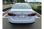 $21779 : Nissan Altima 2024 2.5 SR 4d thumbnail