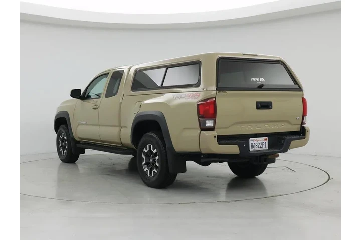 $37998 : Toyota Tacoma 2018 4x4 TRD O image 2
