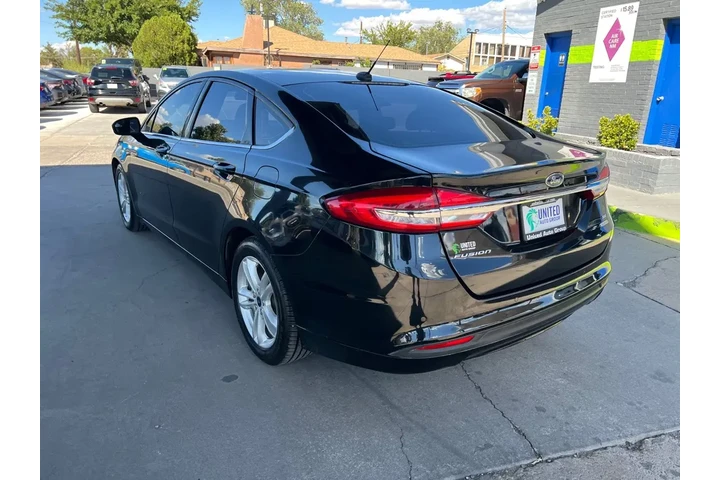 2018 Fusion SE image 7