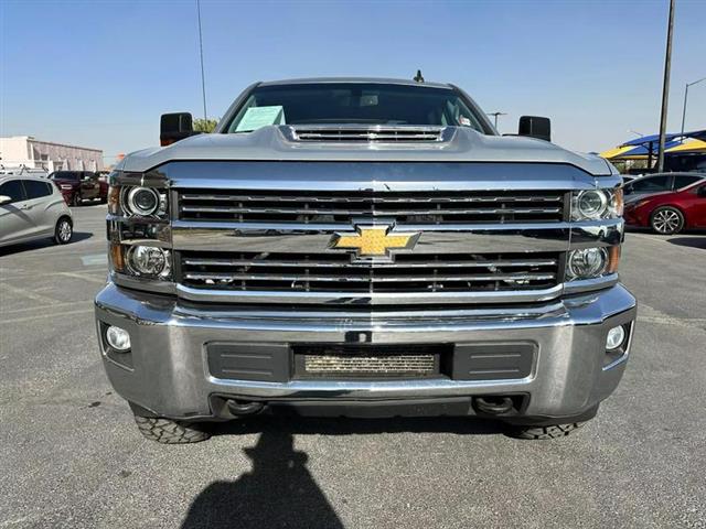 $42995 : Pre-Owned 2017 Silverado 2500 image 3