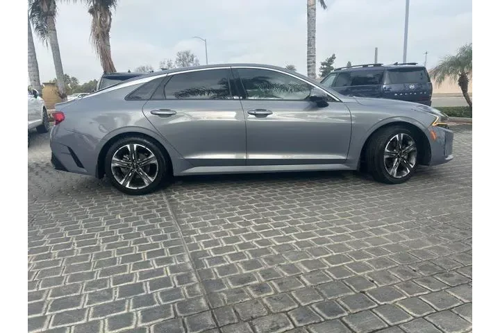 $22995 : Kia K5 2022 EX 4dr Sedan image 5