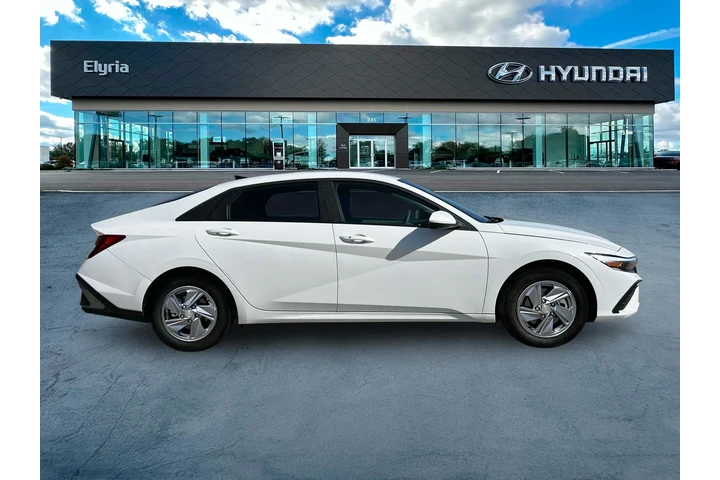 $18747 : Hyundai ELANTRA 2025 SE 4dr image 9