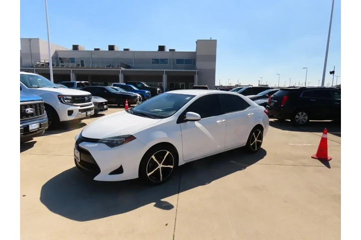 $13999 : Toyota Corolla 2019 SE 4dr S image 2