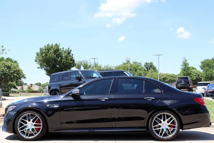 $53717 : 2018 AMG E 63 4MATIC Sedan image 9
