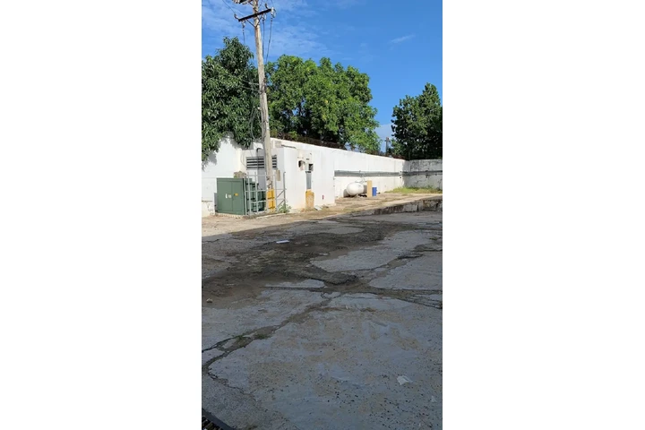 $15000 : Arriendo Nave Refrigerada image 1