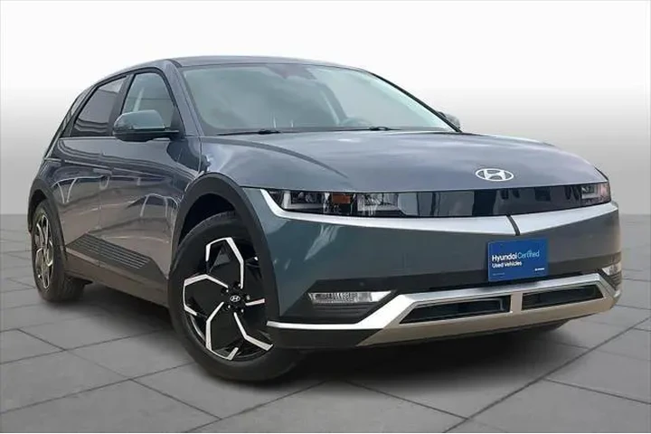 $24898 : Hyundai IONIQ 5 2024 SEL 4dr image 2