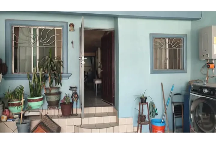 $4240000000 : CASA EN PASEO DE GUAYCURA image 2