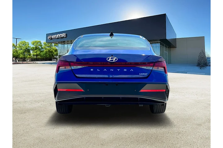 $21894 : Hyundai ELANTRA 2025 Limited image 6