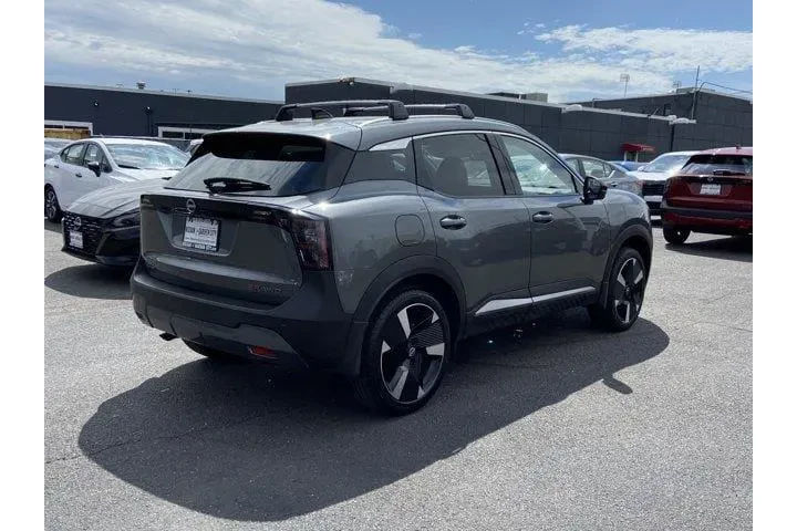 $27487 : Nissan Kicks 2026 AWD SR 4dr image 4