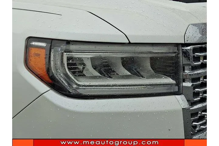 $39739 : GMC Acadia 2023 4x4 Denali 4 image 4