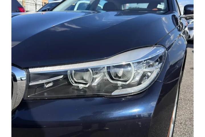 $27495 : BMW 7 Series 2019 AWD 740i x image 10