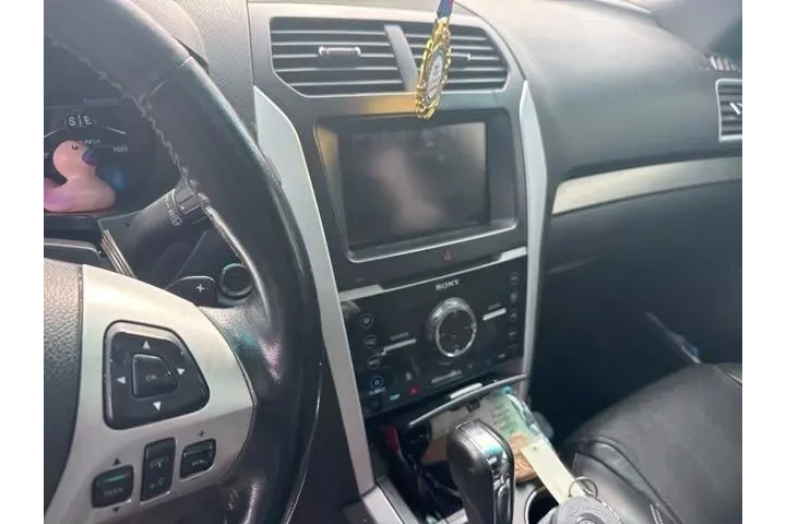 $8363 : Ford Explorer 2014 AWD Sport image 10